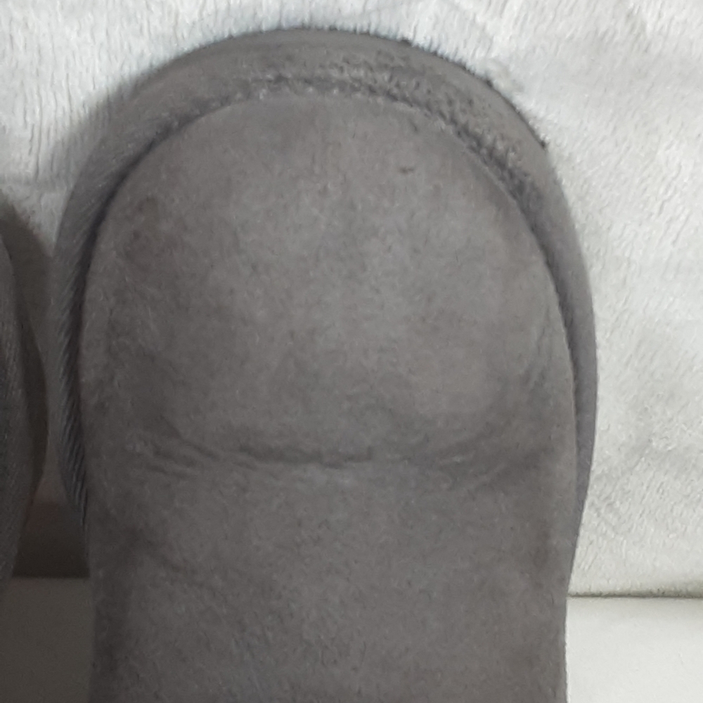 UGG Kids Classic Short Boots in Gray - Picture 9 of 12